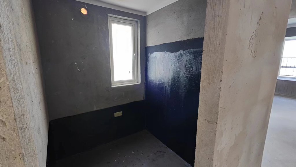 新二中二小旁森林国际毛坯大四房证件满二电梯高层适合出租自住照顾小孩