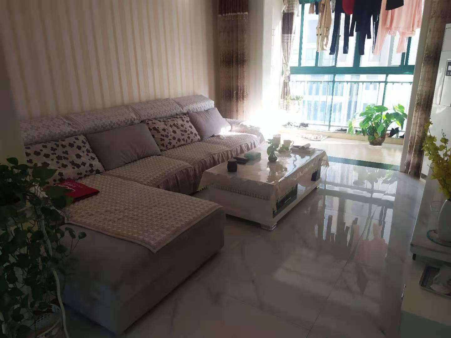 新城壹号 3室2厅1卫 100平 79万 新证