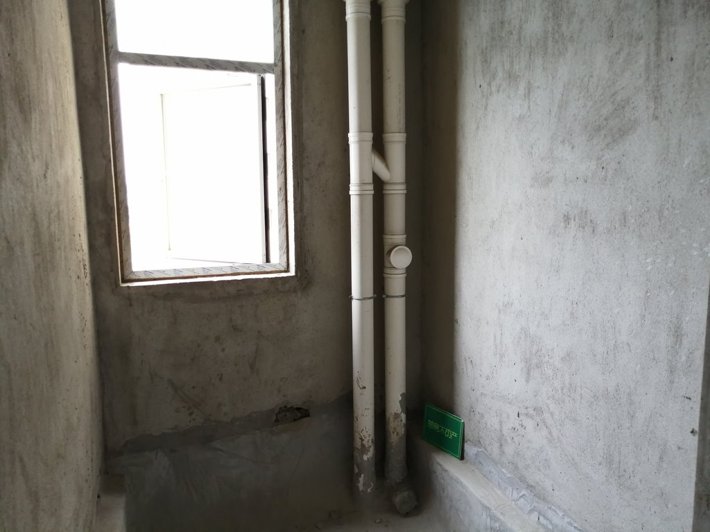 时代天骄毛坯南北通透中间楼层业主诚意出售