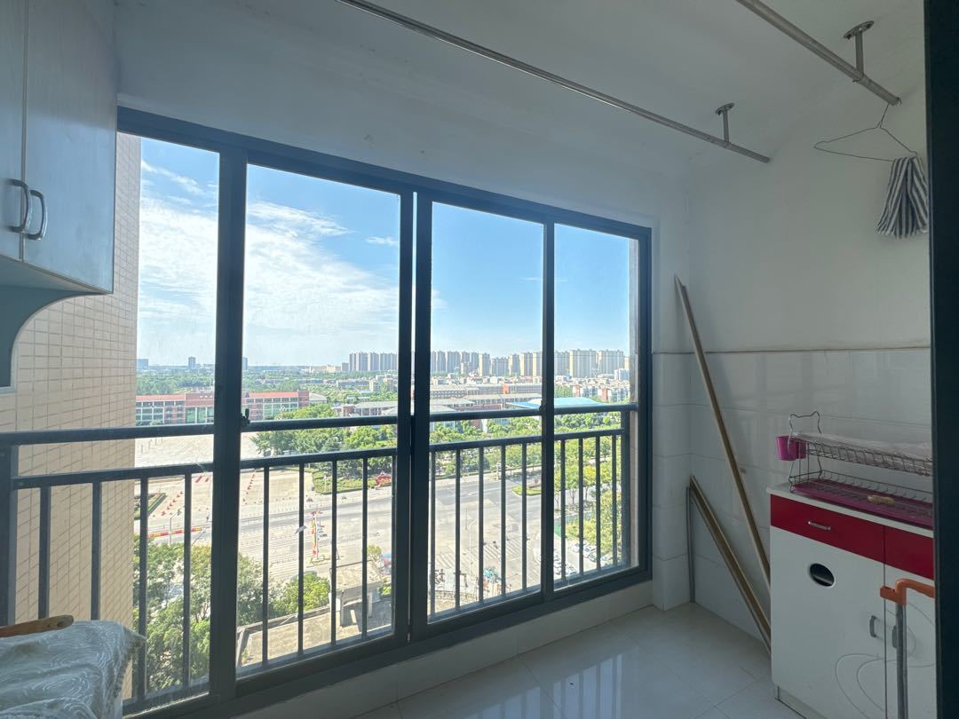 翰林公馆2室2厅1卫精装修家具家电全配优价出租！