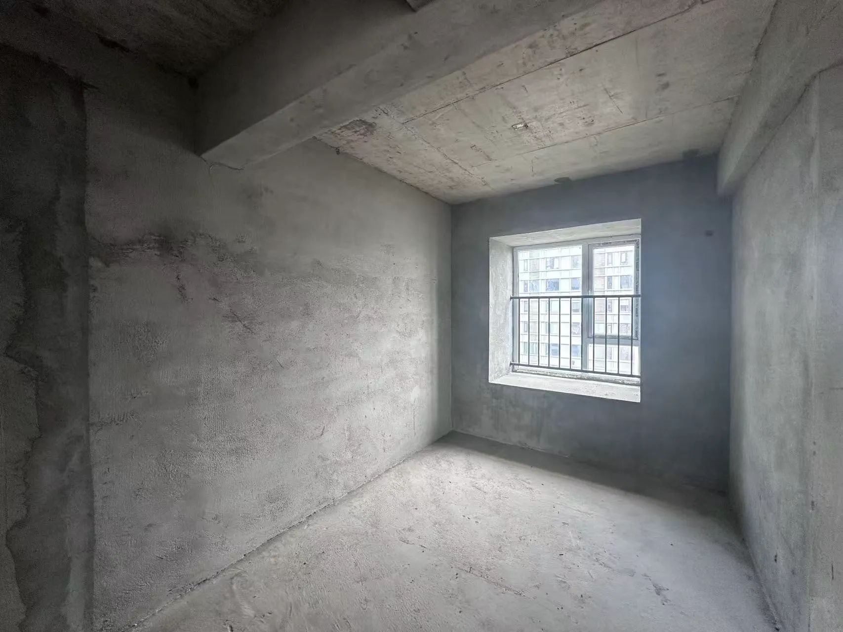 捡漏，蓝天花园，一梯一户小高层，好楼层13楼，诚心出售