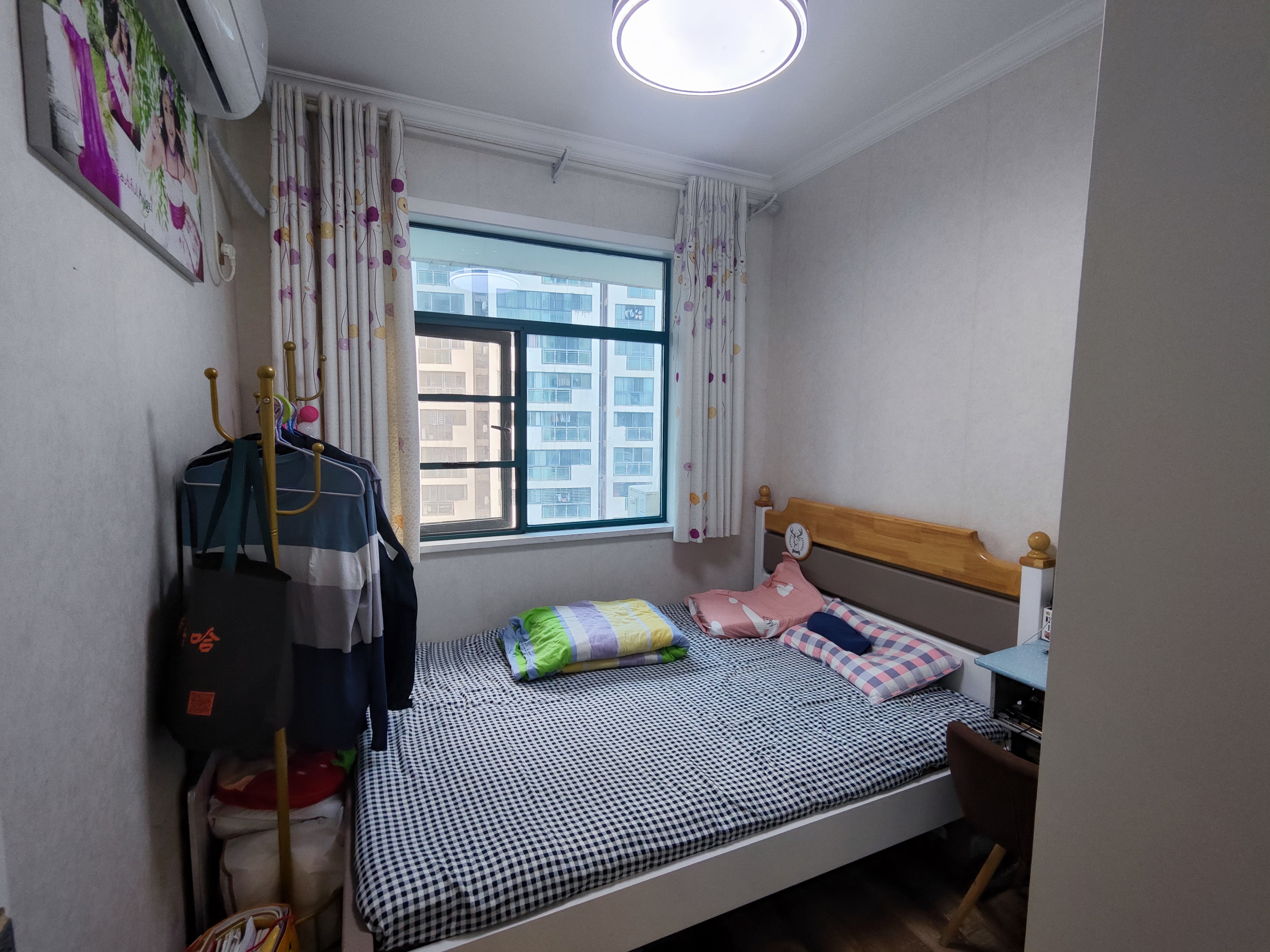 新街稀缺小三房保养的很好证在手看房方便