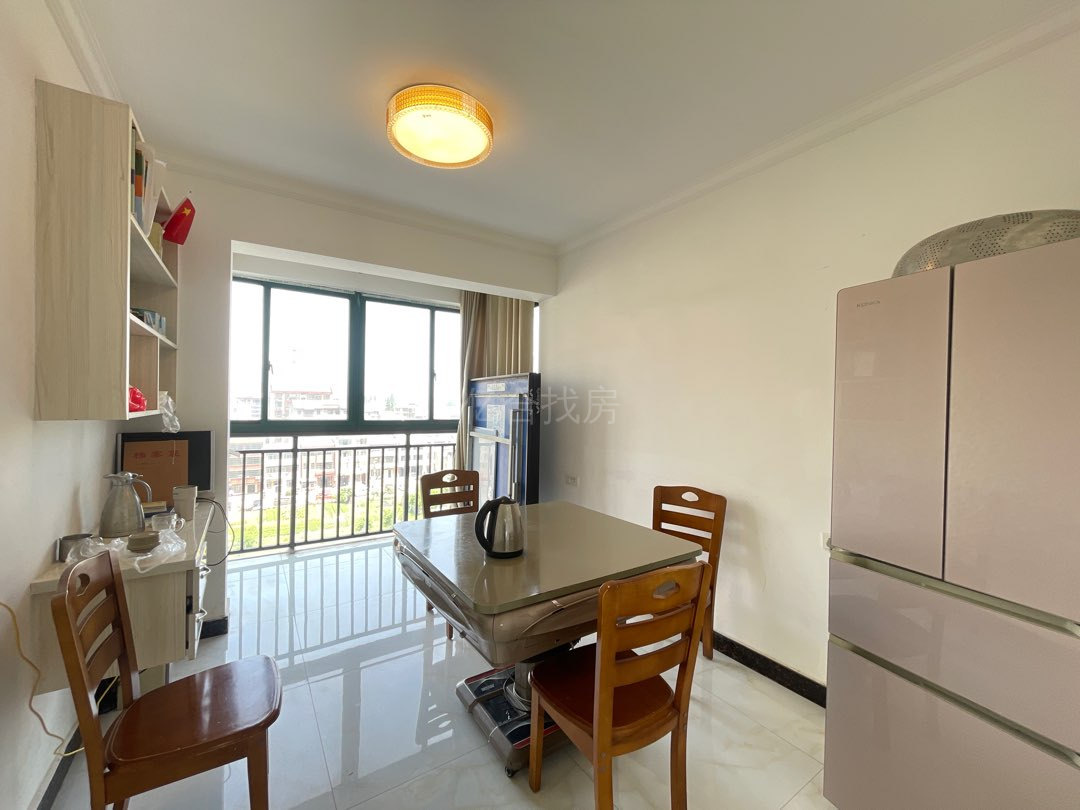 降价了，亏本出，漫城林语，大四房，5100单价，电梯8楼