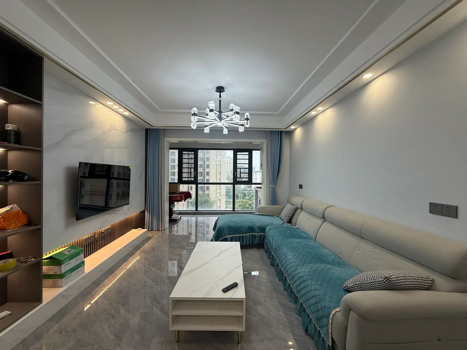 捡漏，降价7万，御湖世家，送车位，精装三房，证件满二