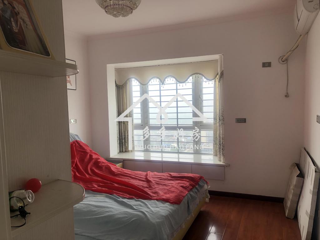 福星城中高楼层