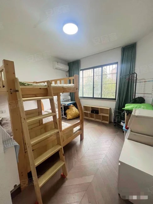 235，德政园，全屋暖气片，步梯天花板，全屋品牌家电家私，有院子停车，老证