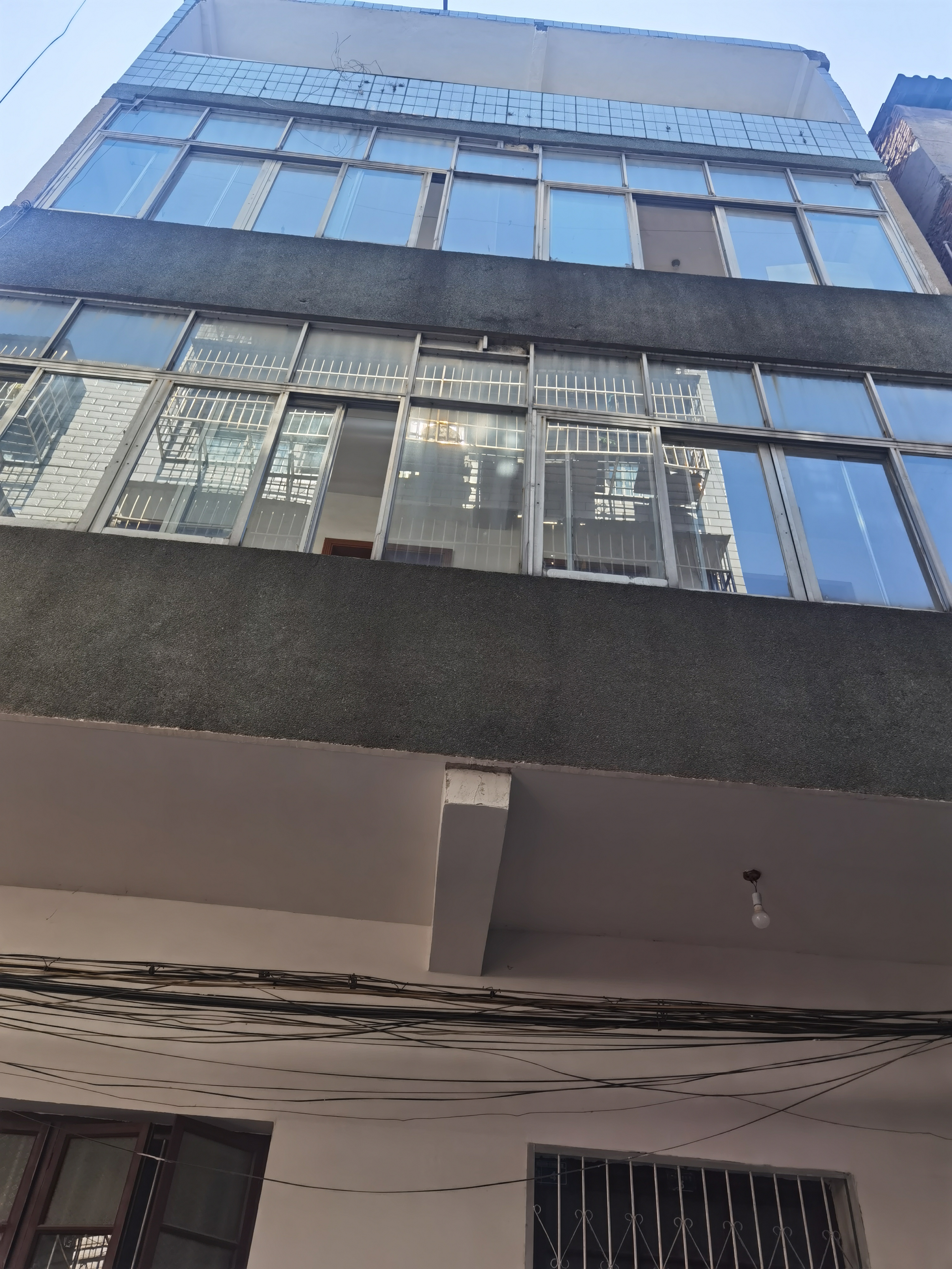 实验高中附近私房  有证可过户   业主诚心卖