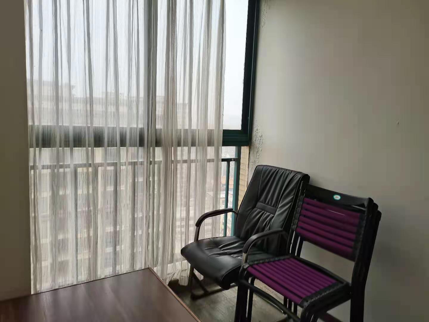 新城壹号朝南办公装修三房诚意出售