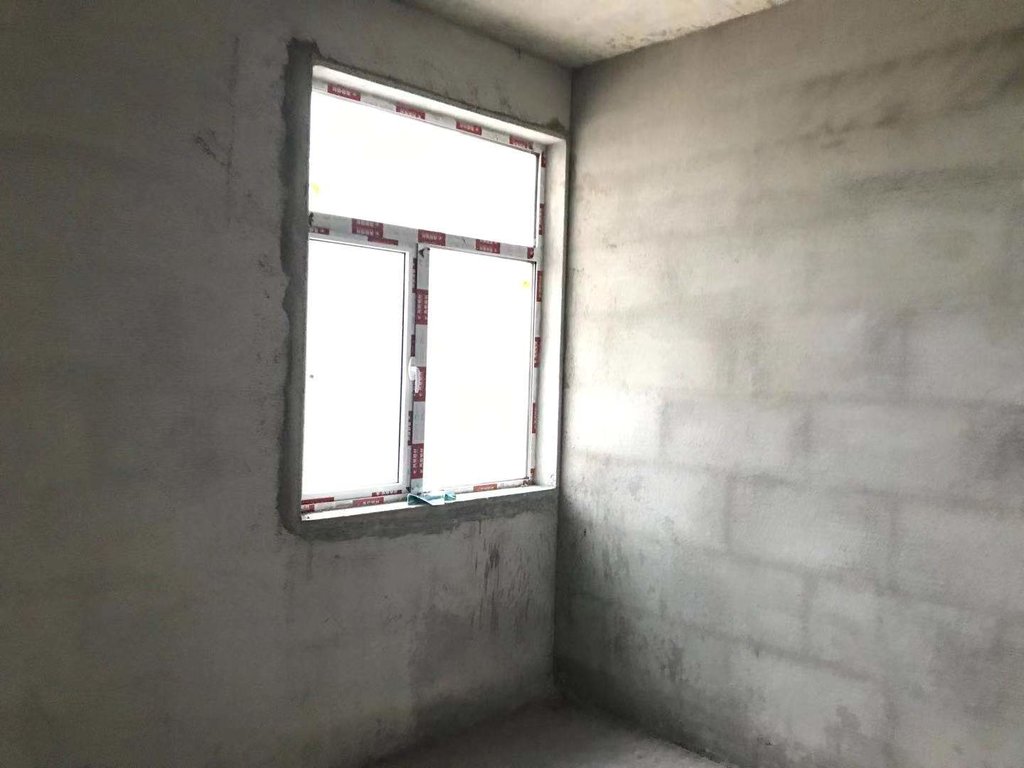 鸣宇锦城南北通透三房超大阳台户型方正凤凰层看房方便