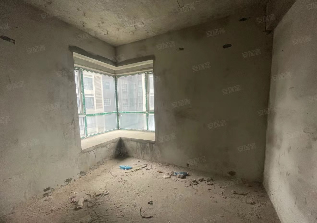 77，和合国际 ，人车分流小区， 紧邻一中 ，业主血亏，三房好楼层