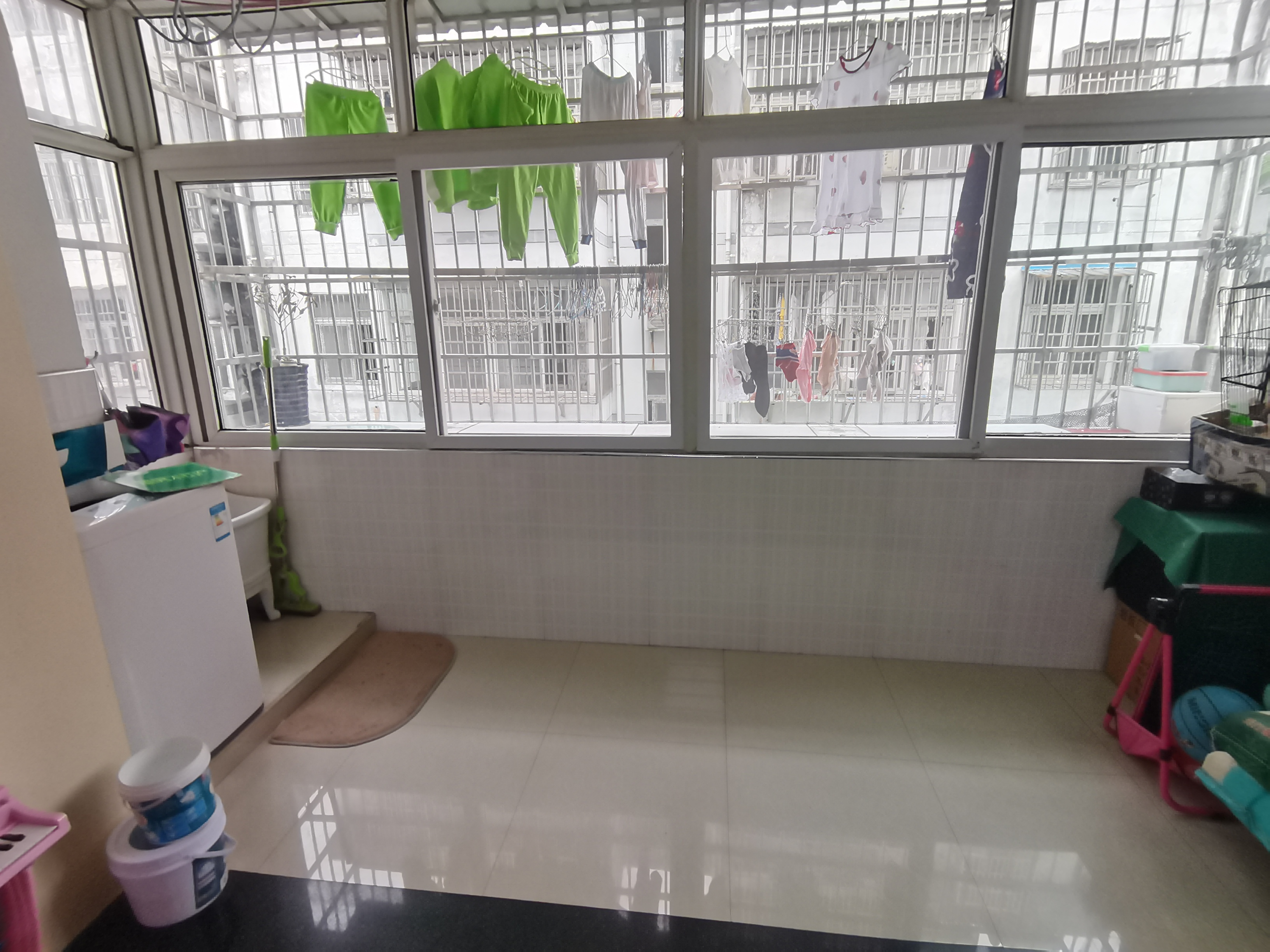 文华苑一中对面精装三房中间楼层户型方正房东诚意出售