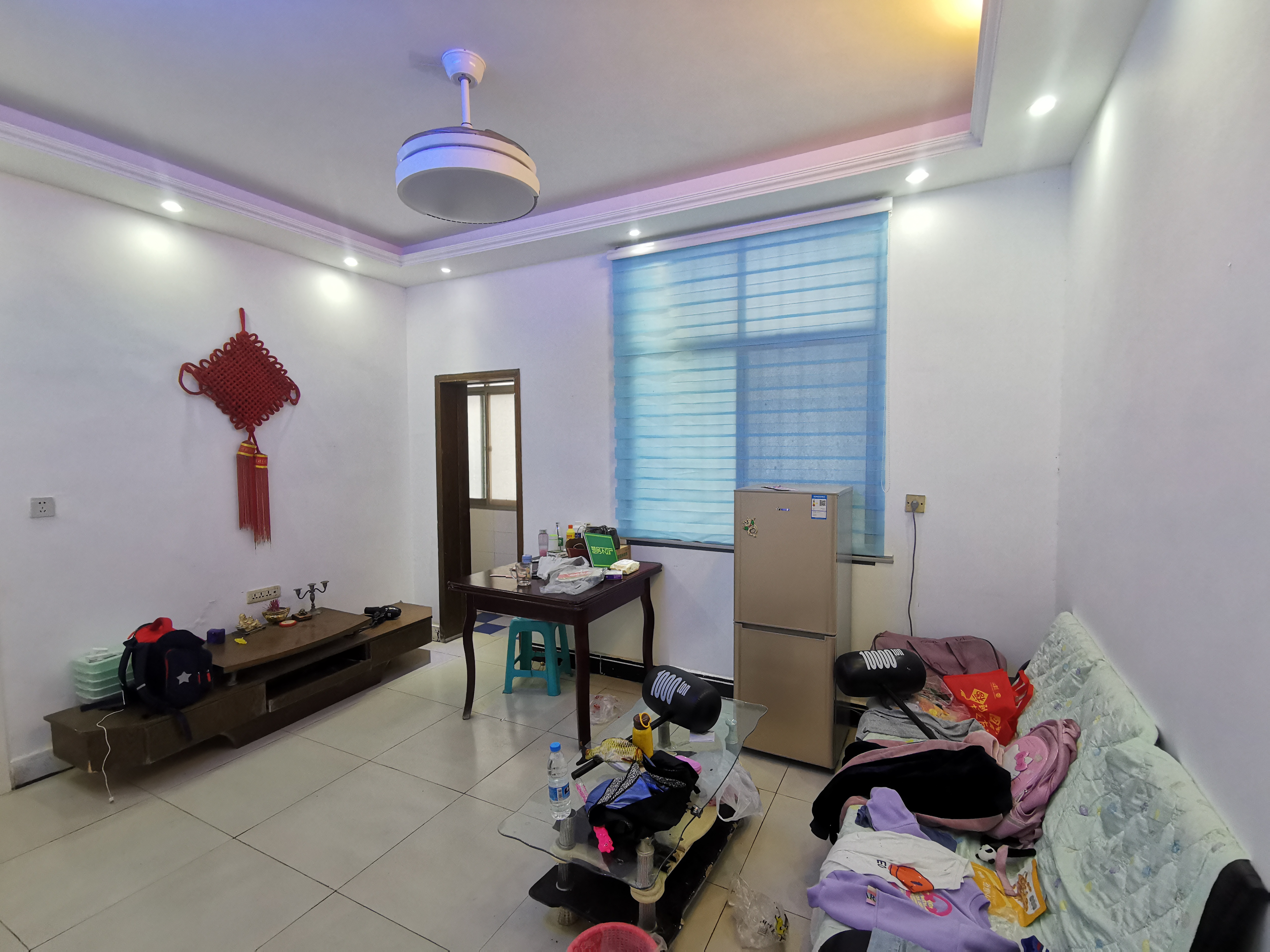 西桥三医院旁建材公司宿舍三室新装修了的拎包入住看房方便