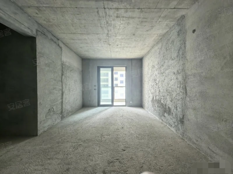 捡漏，大捡漏， 南城，望府， 单价5700， 还有7.5米大阳台 ，好楼层