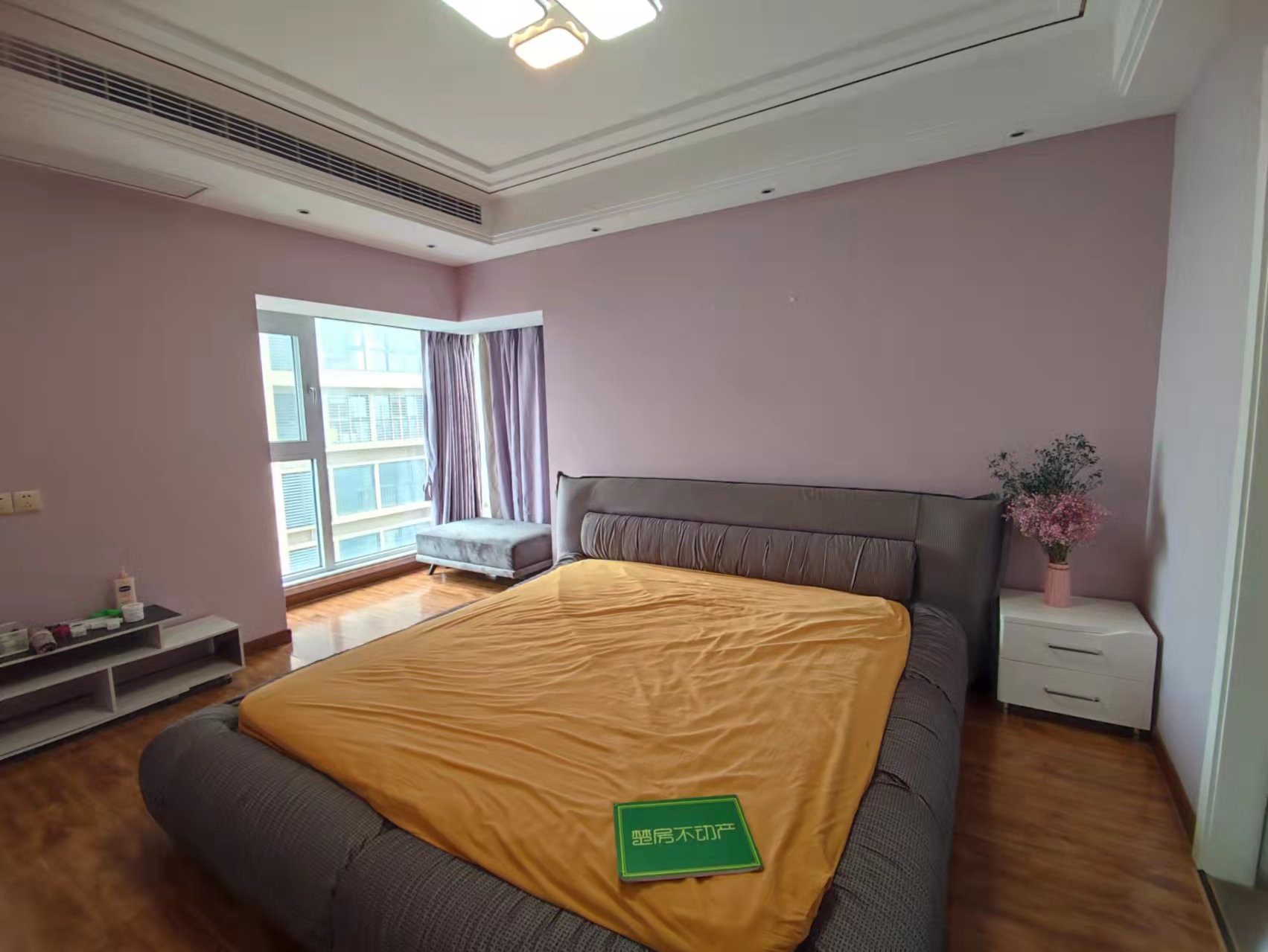 圣淘沙精装修3房坐北朝南证满2年看房方便