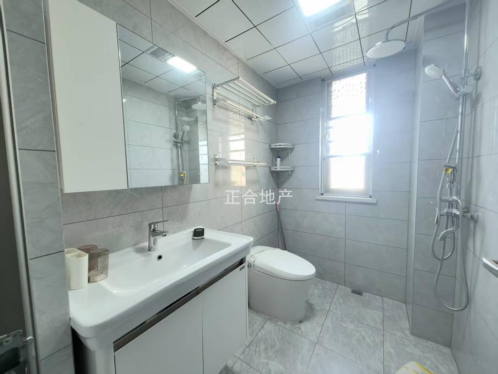 捡漏！城南，南国明珠，精装4房，中间好楼层，9成新，单价5100，双阳台，证满二