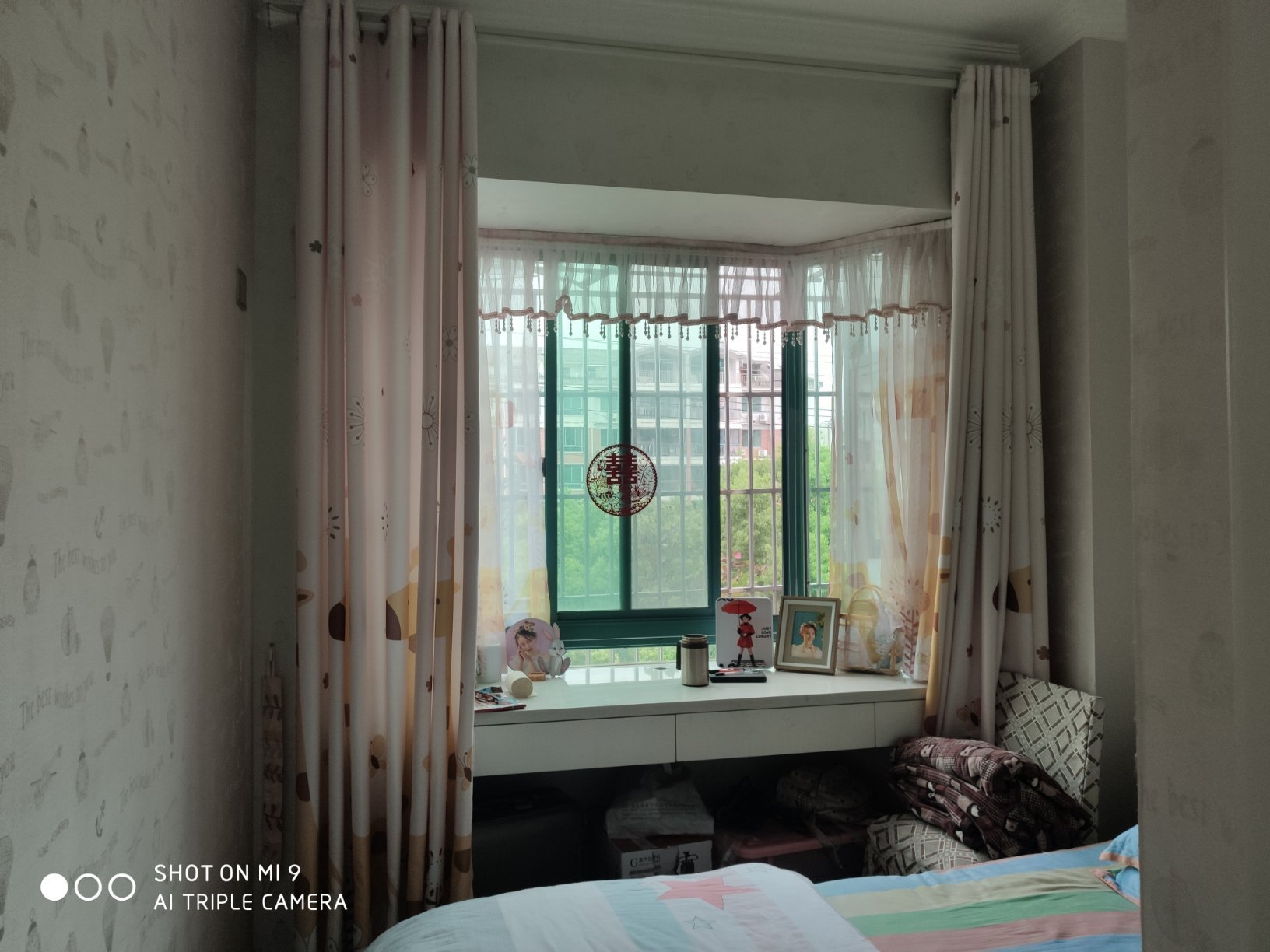 青青家园豪装三房，全屋中央空调品牌家电全送。