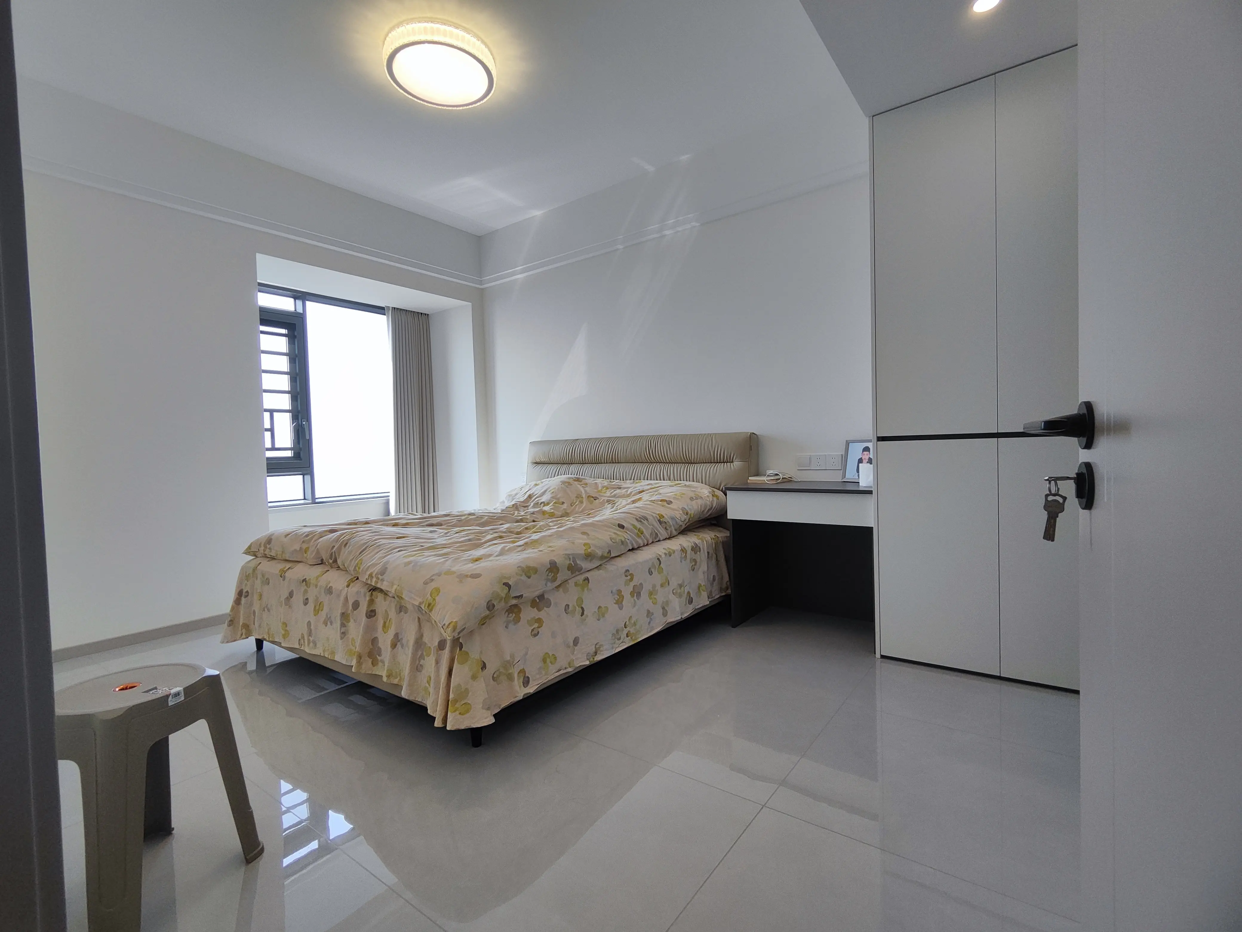 南国名珠4房2厅2卫全新精装修保养完好中高楼层优价出售