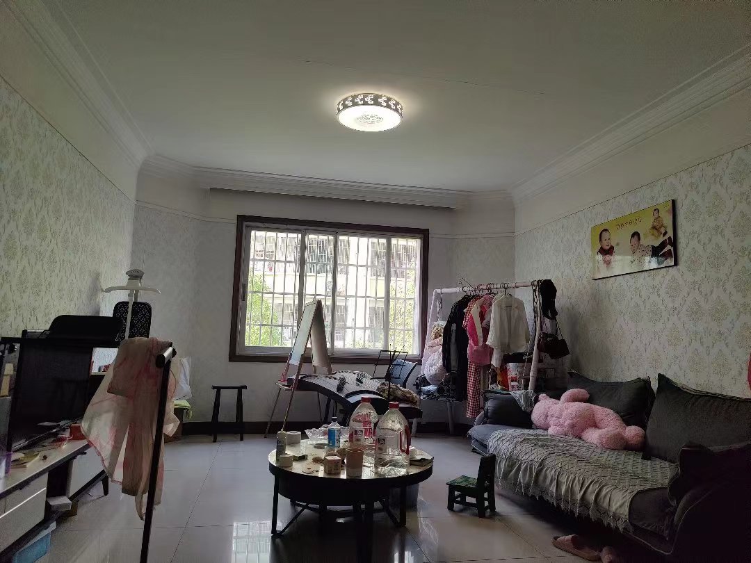 德政园枫丹苑.精装三房.证件满二.中间楼层