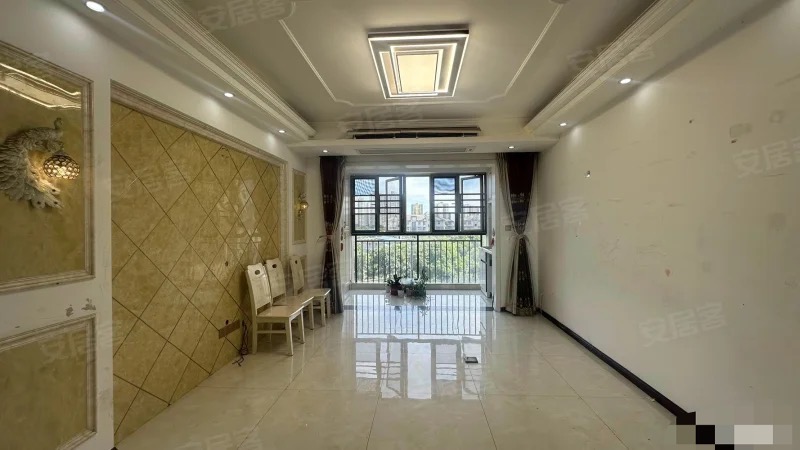 捡漏，城南，南国明珠，精装4房，单价4字头。诚心出售