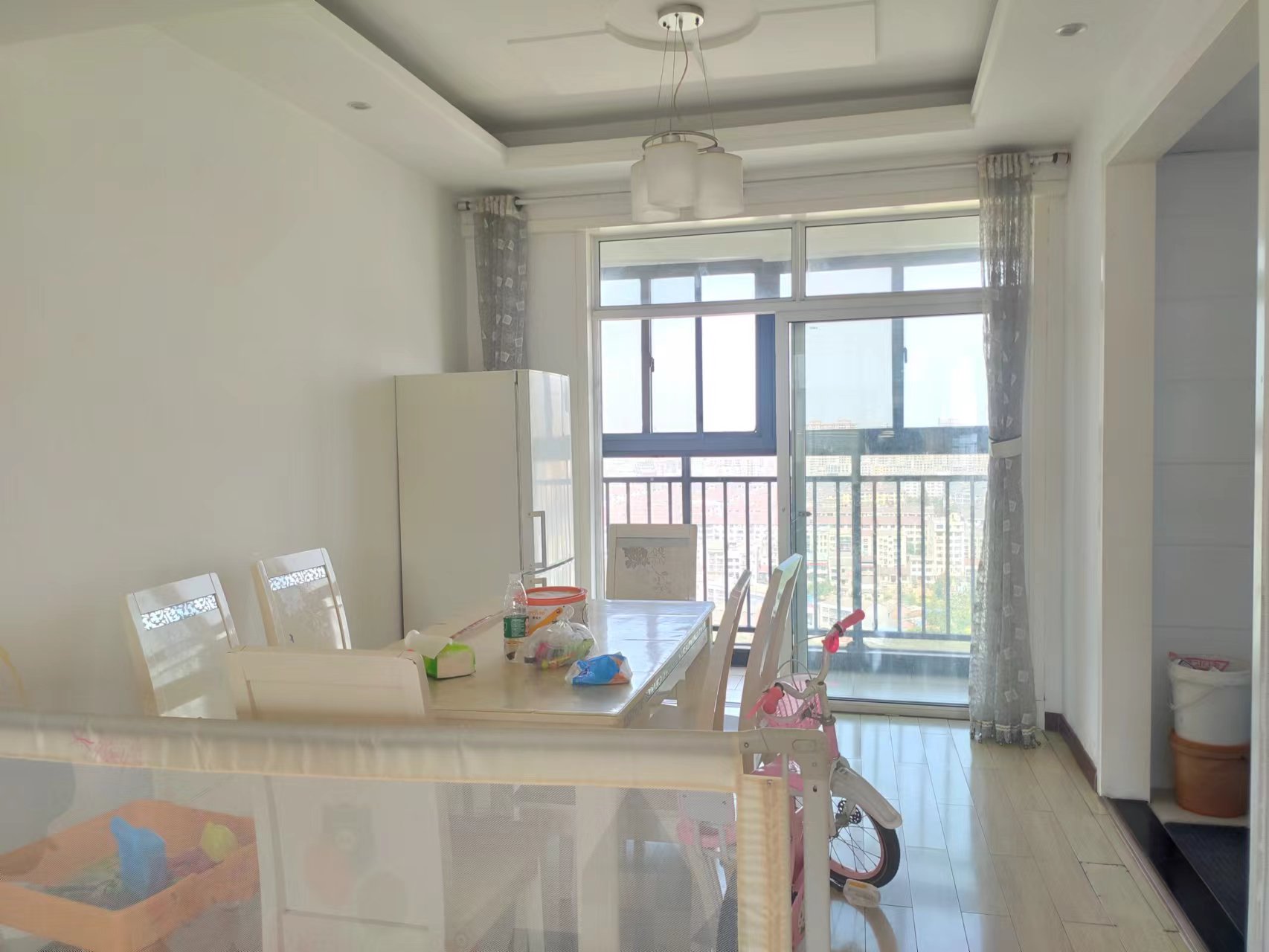 阳光田园国际送入户花园精装修三室两厅两卫满二证在手南北通透双阳台