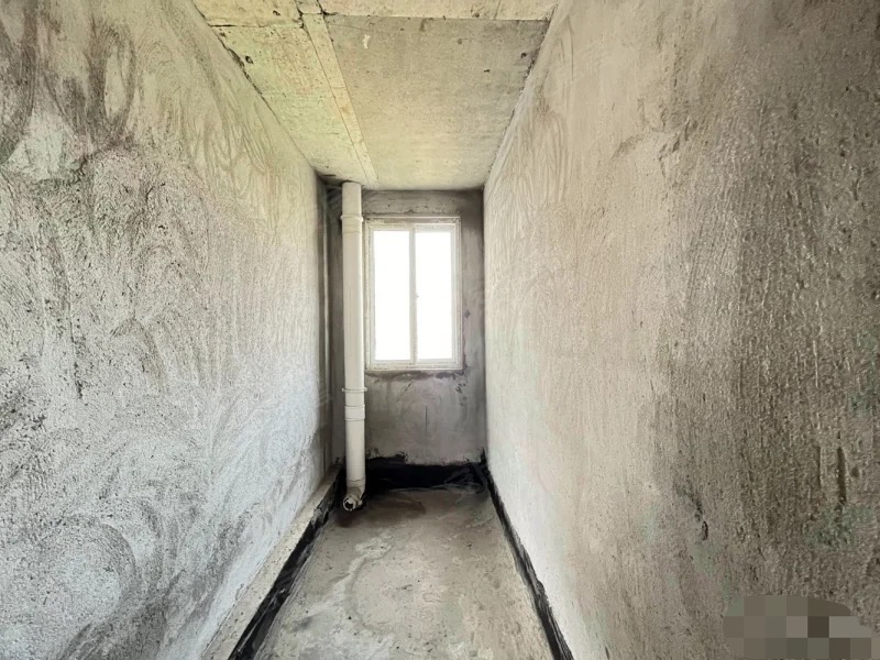 409，城南，捡漏，城市丽景单价4000，电梯好楼层11楼，毛坯3房，采光视野好，