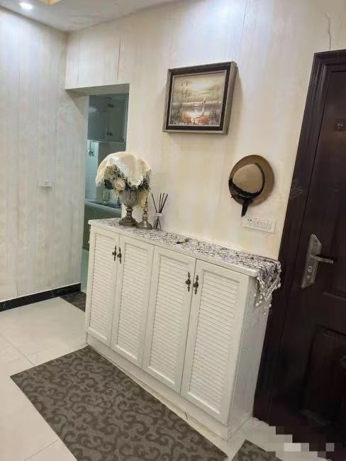 430，捡漏，福星城，精装修大两房，双阳台，单价3700，急售，拎包入住，证满二