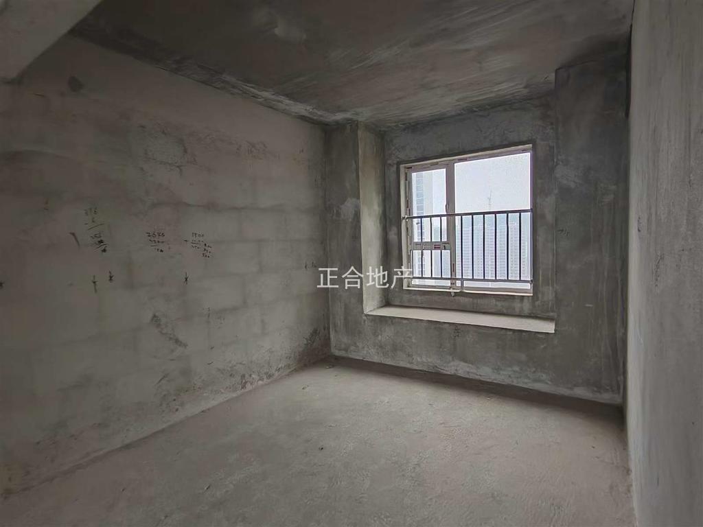 城南，新城名都，边户，大三房，7米长大阳台，好楼层16楼，满二，带车位