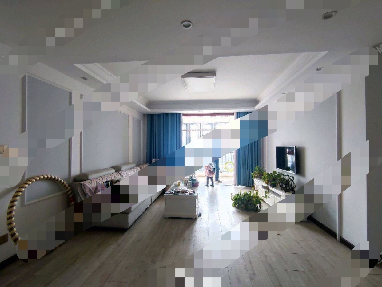 房东急售，城南，元泰D区， 陡降价8万，中间楼层，下楼就是元泰三中 朝阳晓学