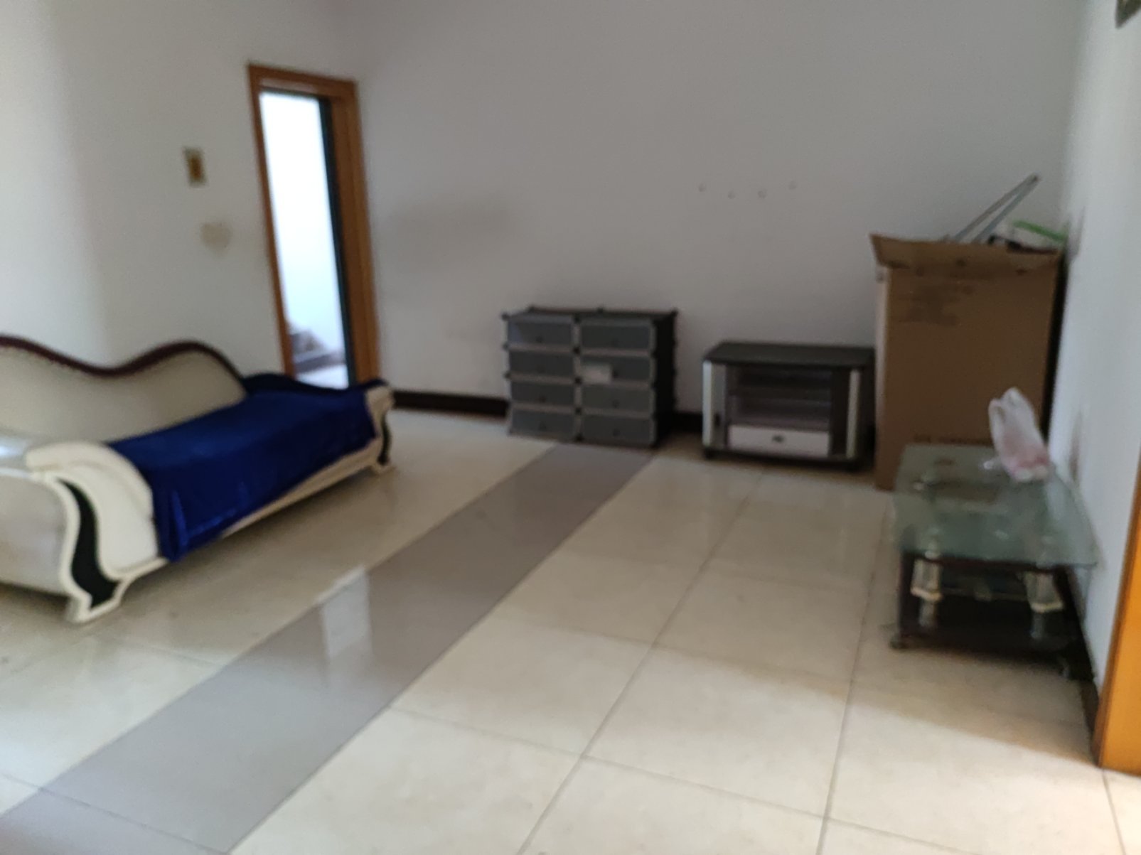 正源小区满五东边户，采光佳