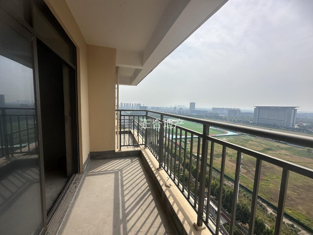 降价了！！！房东急售，荣怀E区第壹排，单价5500，视野无遮挡，阳台🉑看免费演唱会，好楼层，可配合满二过户