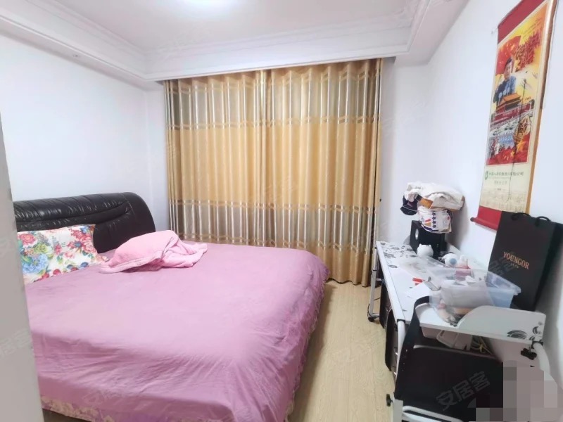 城南，新城壹号，精装三房，大户型，单价不到4000，南北通透，诚心出售