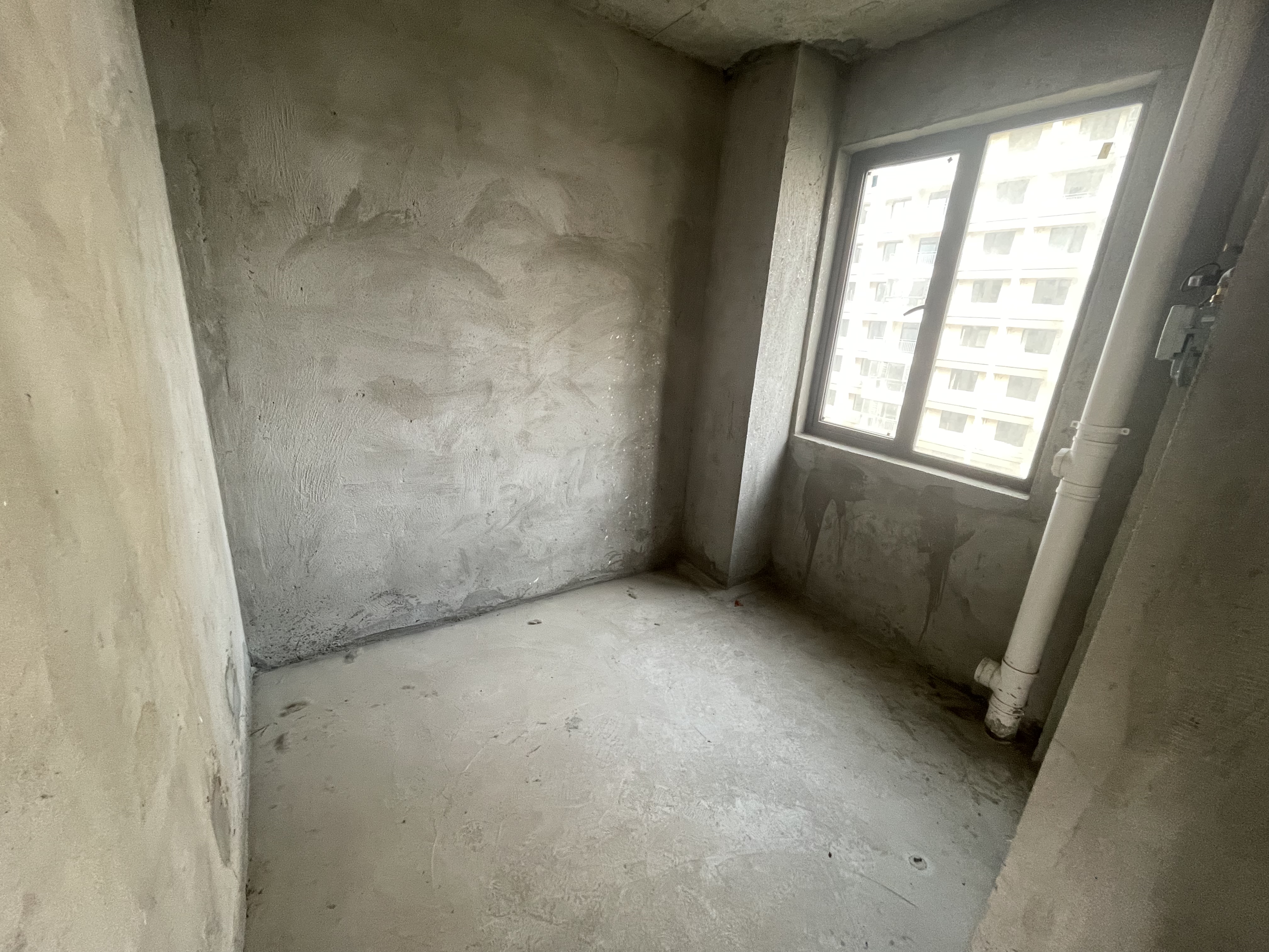 荣怀两梯两户户型三开间朝南大阳台采光好大三房