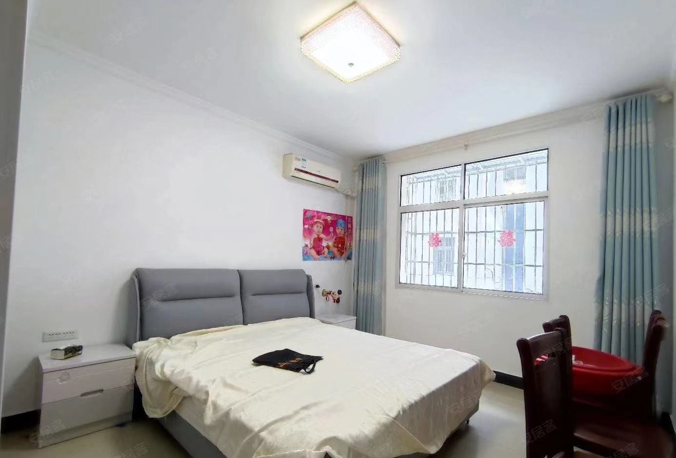 53，急售，一中对面，步梯二楼，有证，可谈