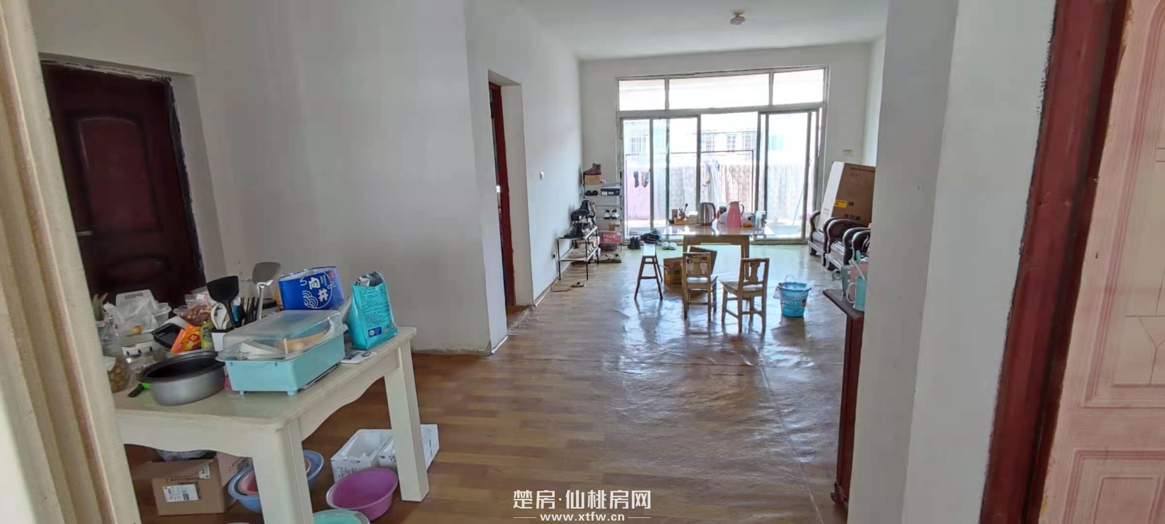 真实房源，房主诚意直售！简装房，赠送阁楼，自带幼儿园，可电话预约，线下看房。