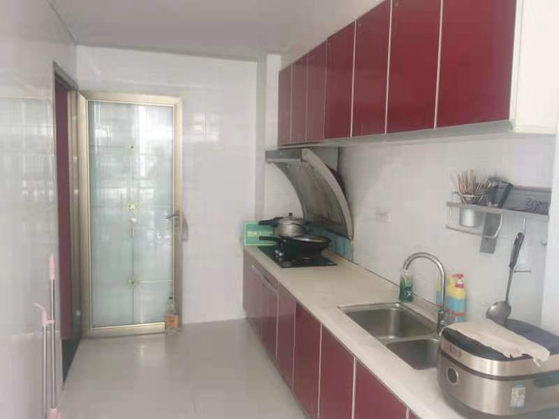 都市别院精装三房步梯二楼看房方便性价比高