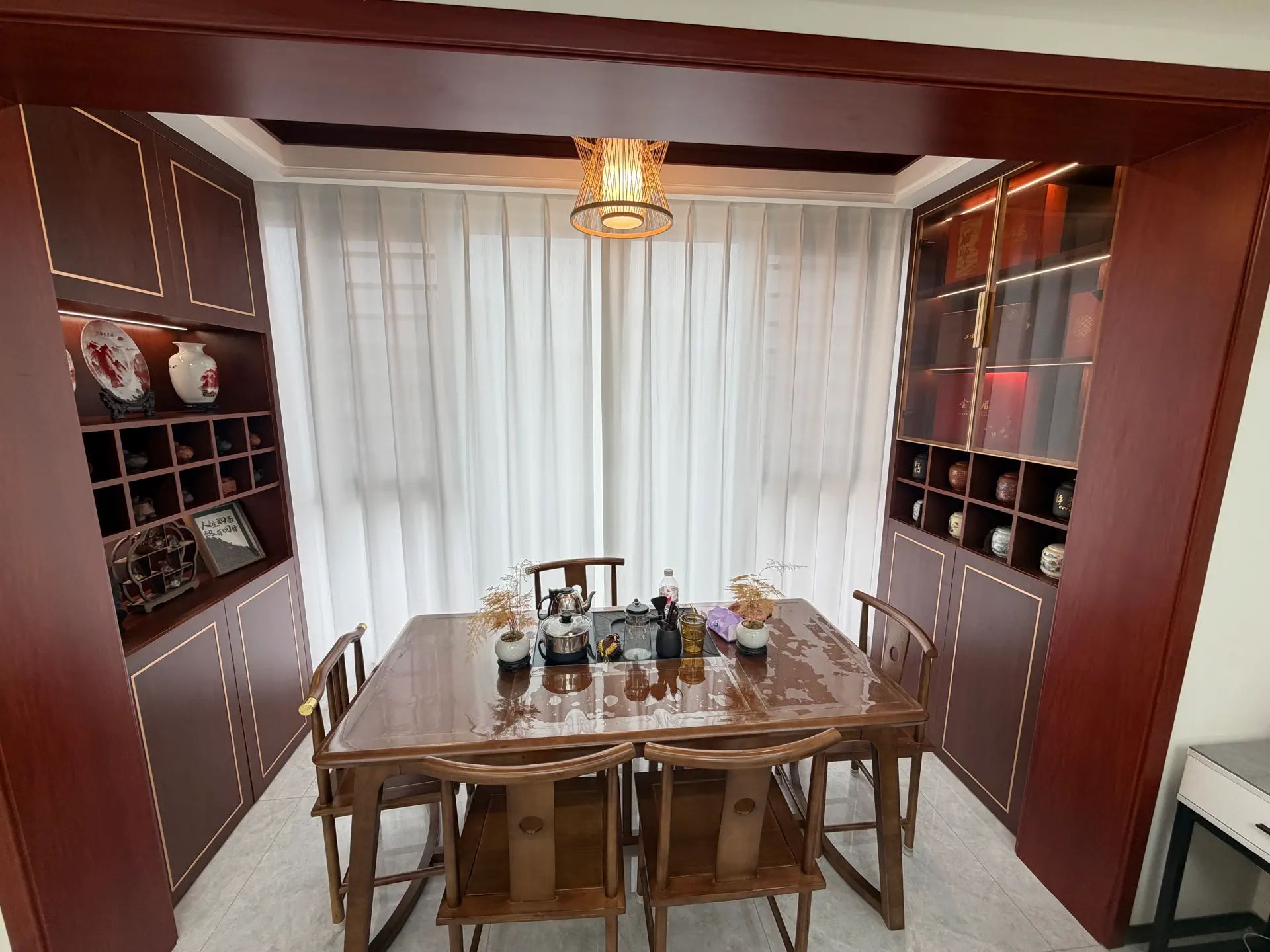 吾悦广场旁，元泰C区，精装三房两卫四阳台，9.9成新，6k多单价，电梯好楼层价格看中可谈❗️