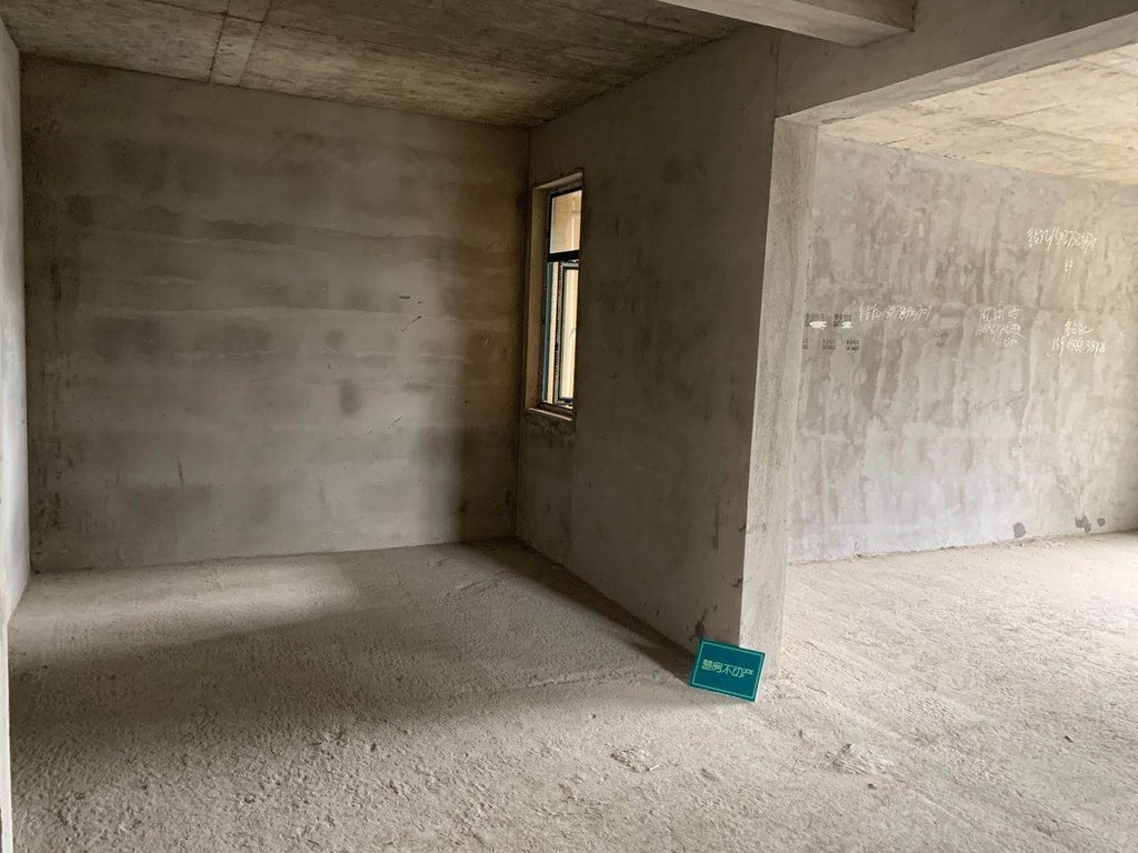 城南新街精品小三房证件满2年楼层好视野好税费低既买既装