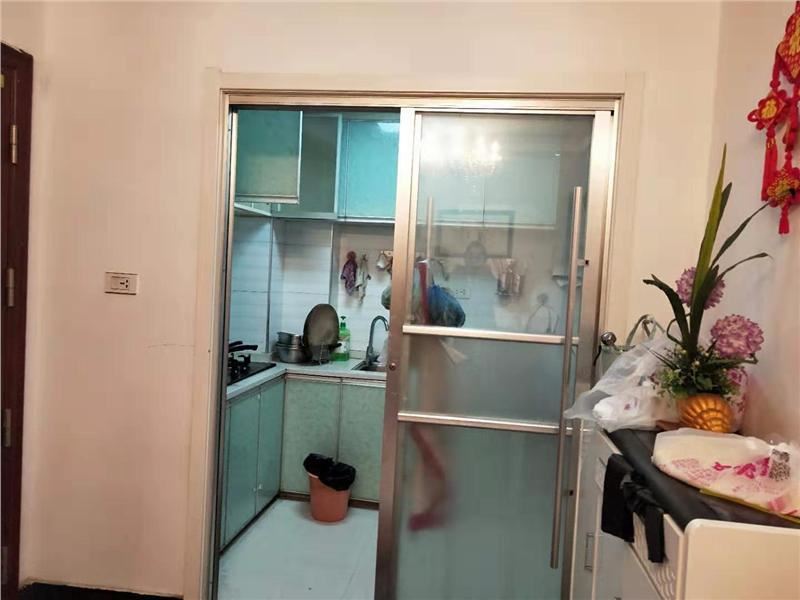 沔中对面红树湾满二精装电梯房过户方便中间楼层看房方便