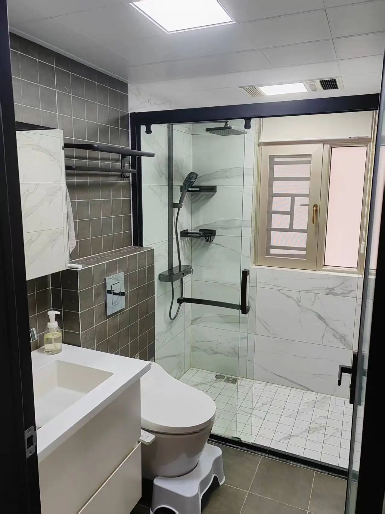 捡漏，城南，小高层，沔阳公馆，带露台房子，豪装三房，南北通透，证满二