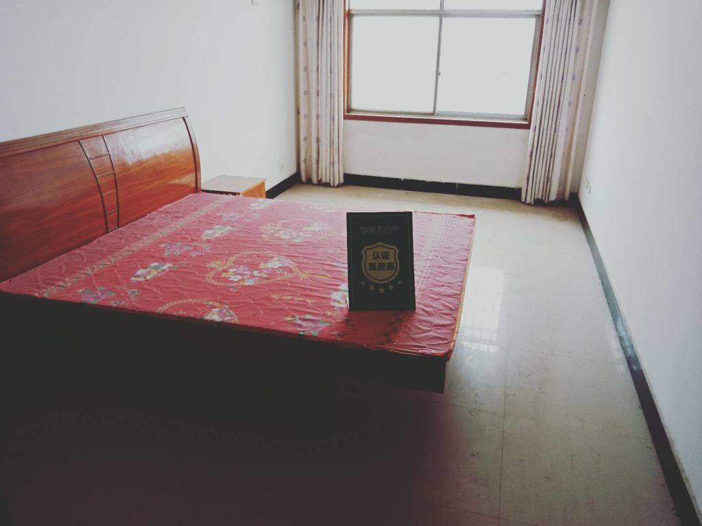 商城北门附近，实验 旁，好房出售！大三房