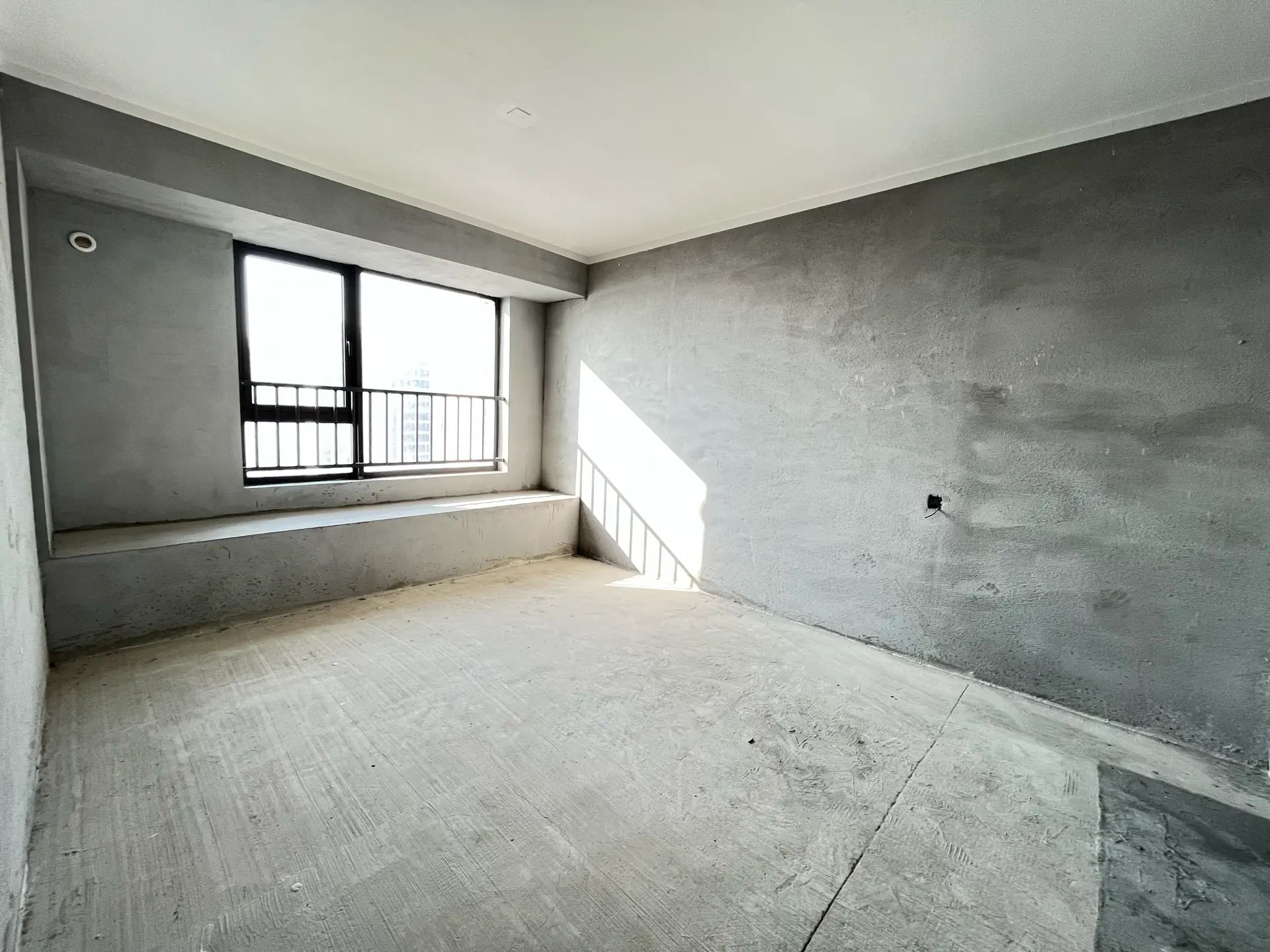 捡漏，城南，吾悦，毛坯三房，电梯好楼层，亏本出，