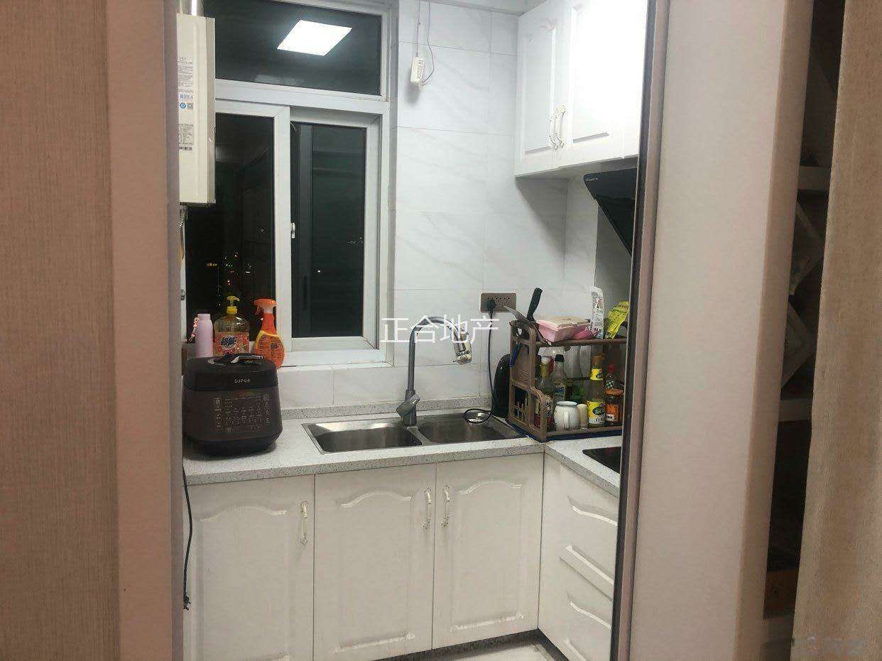 新天地国际广场全屋精装修满2省税可按揭