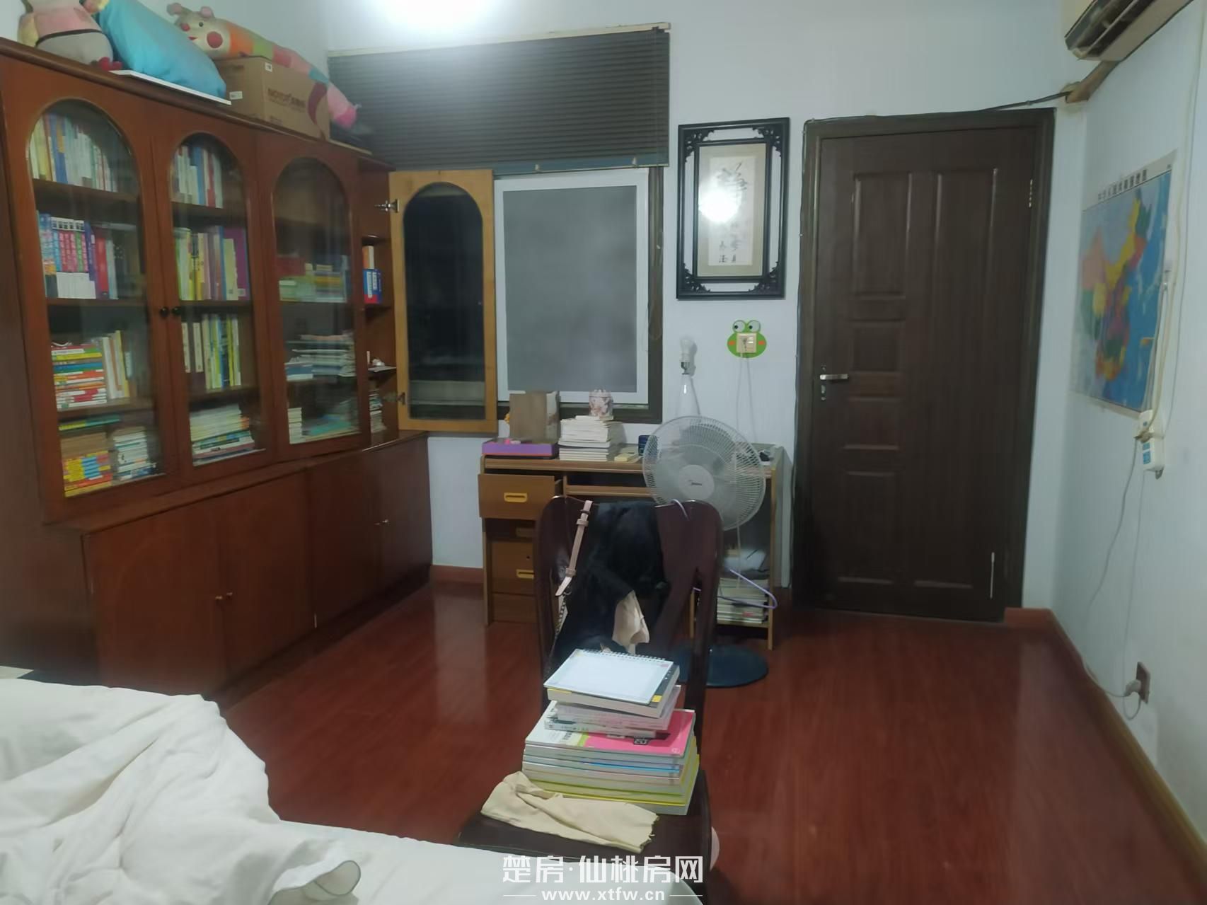 仙桃中学北门桃林园140平出售