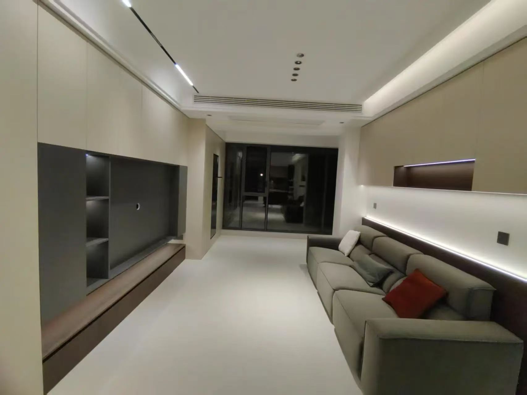 捡漏，城南锦绣江山望府，亏本出售，业主包满二，降价7万，精装两房