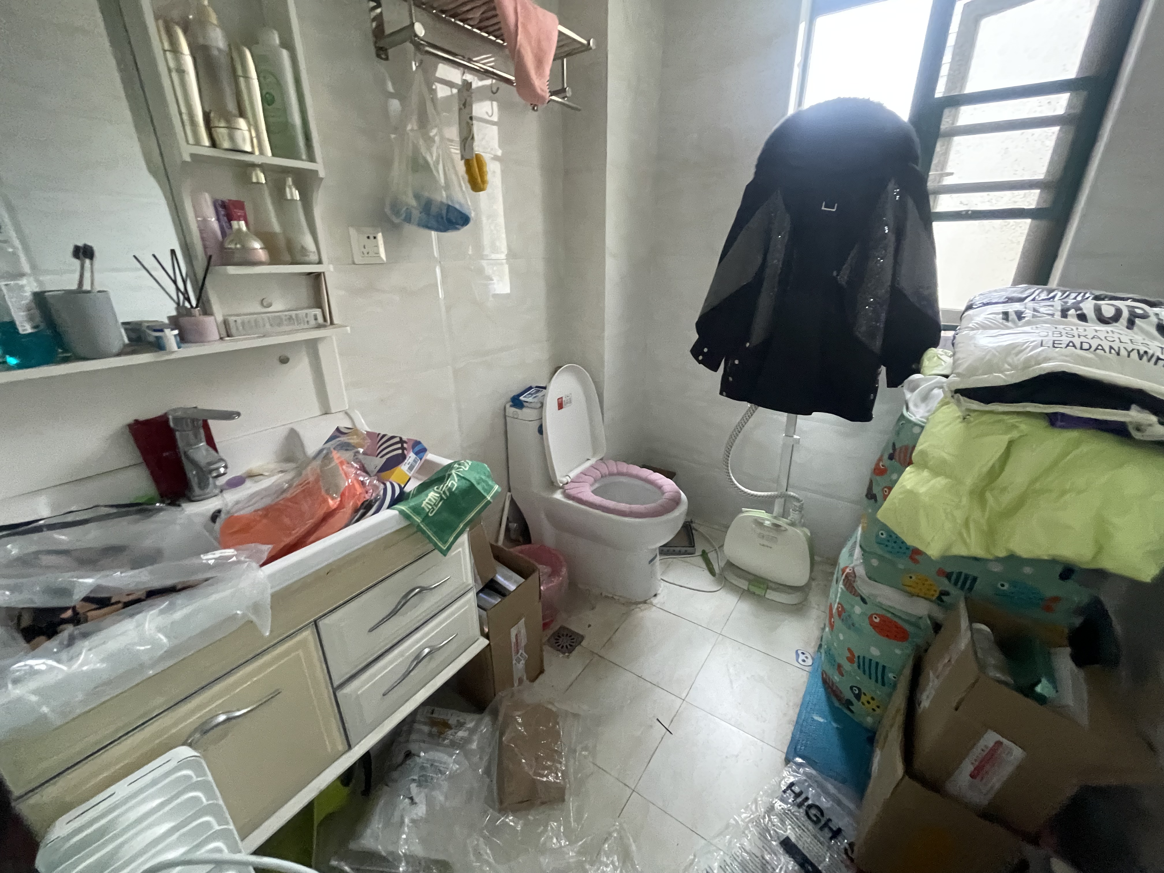 城南.新城一号.满五.精装三房.带车位一起.楼下就是.幼儿园.