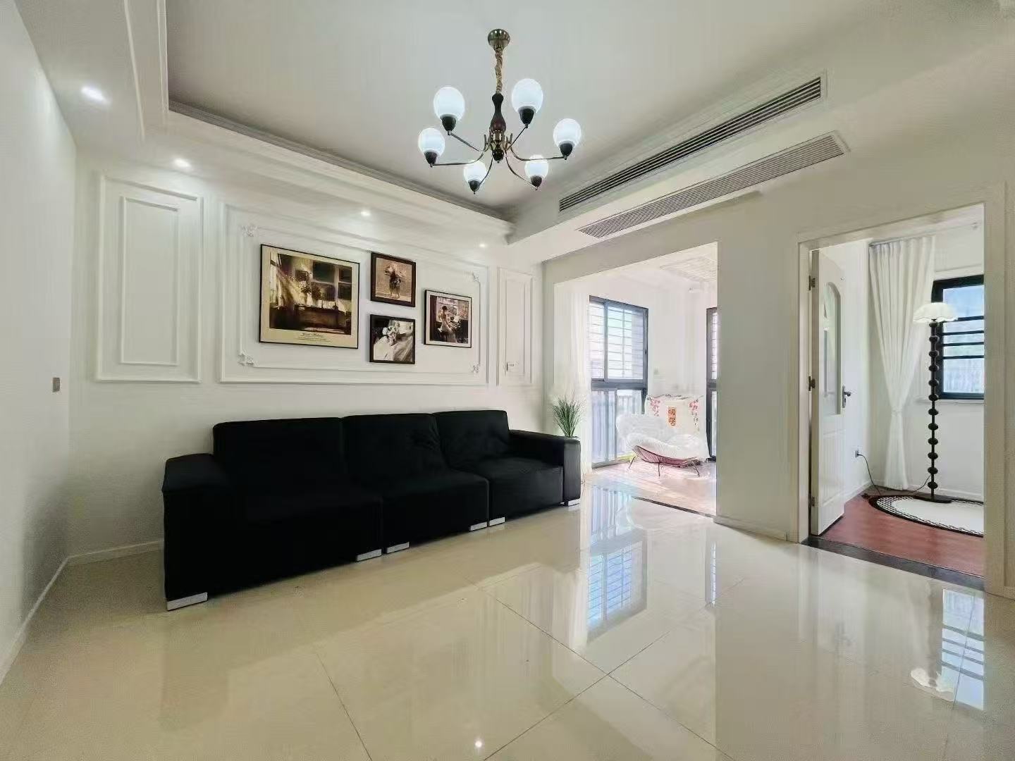 城南，元泰未来城A区，电梯20楼，精装三房两卫，成色新 ，拎包入住