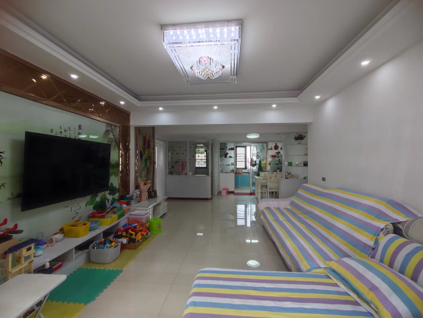 元泰未来城精装修边户大4房证满2年看房方便