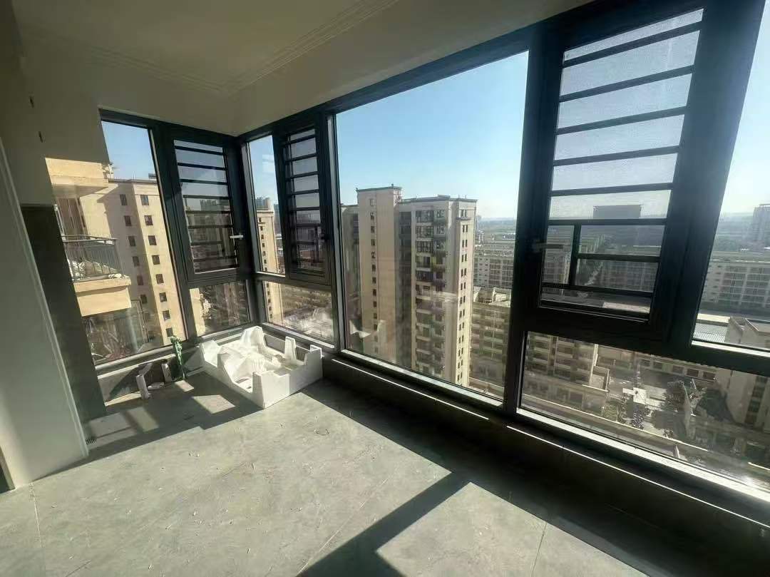 捡漏，城南，荣怀1梯1户，精装4房，小高层，证满二