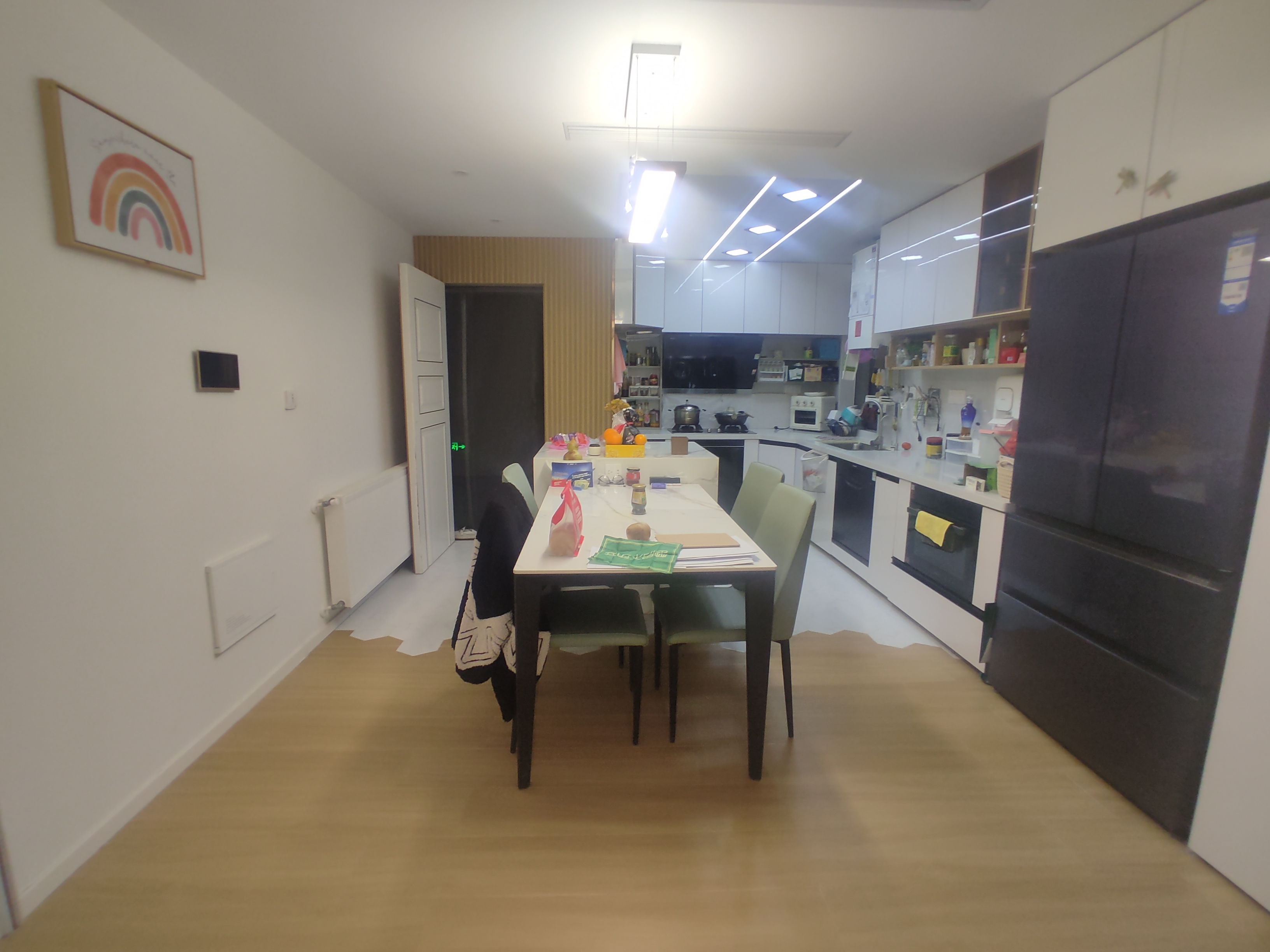 荣怀。及弟世家  全屋品牌定制复式楼   带全屋供暖  产证面积120平赠送面积60几平  业主急卖