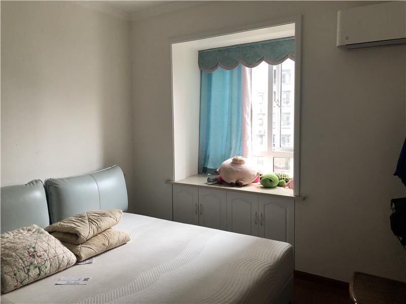 急售元泰未来城 新三中二小带装修家具家电卖个毛坯价